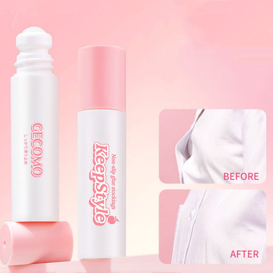 ⚠️ Distracted by your slipping neckline? This invisible glue keeps everything in place. Focus on confidence! 💃✨